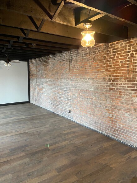 More Photos Of 1926 Cherokee St, Saint Louis Storefront Retail Residential For Sale