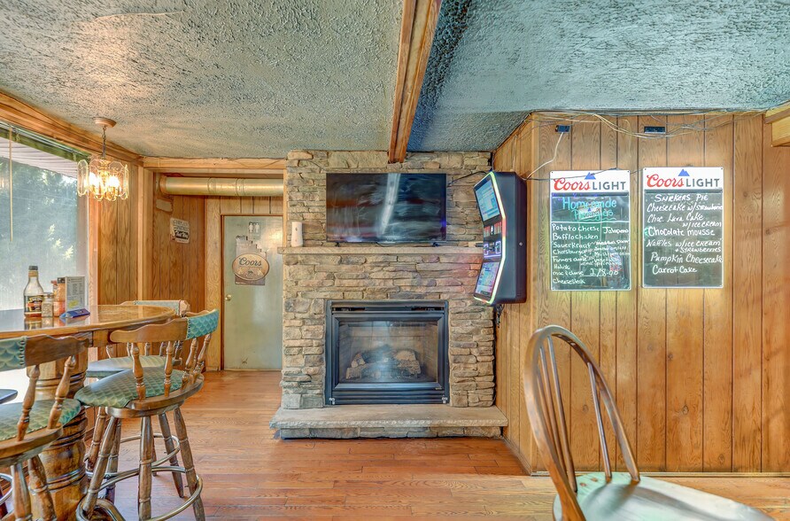 More Photos Of 1869 PA-239, Stillwater Specialty For Sale