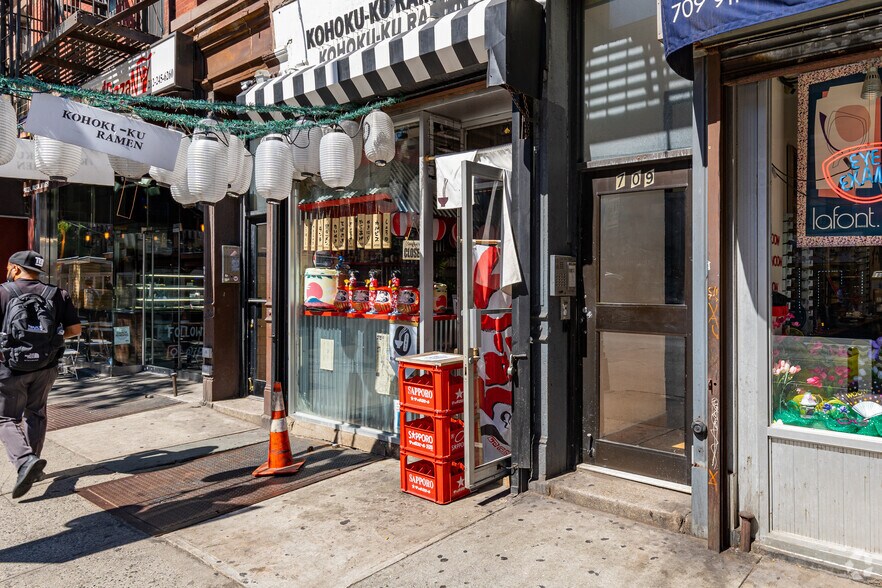 More Photos Of 709 Ninth Ave, New York Apartments For Lease