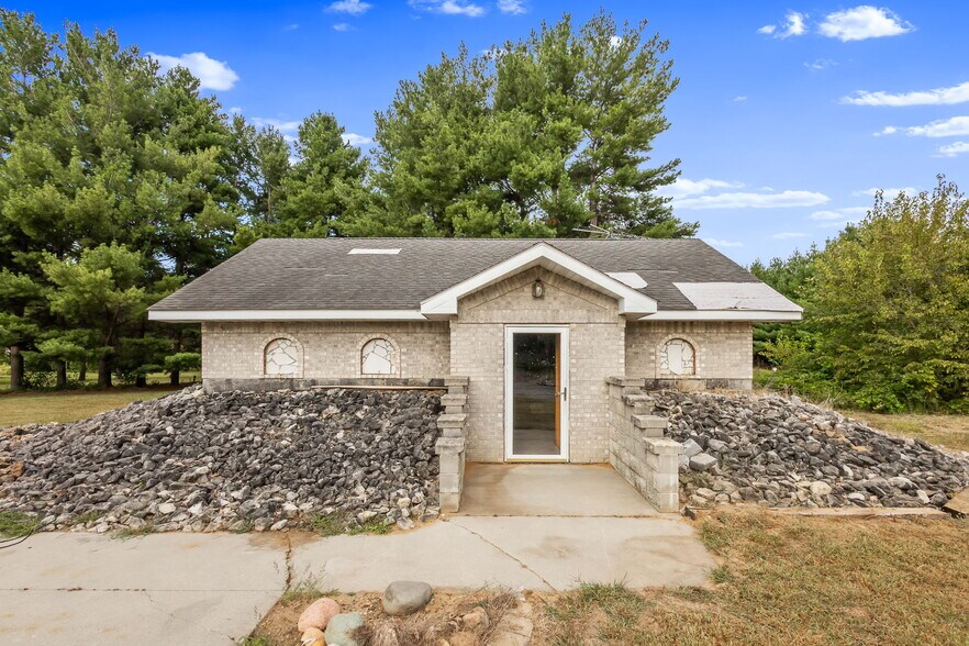 More Photos Of 2507 E 1100 N, Demotte Apartments For Sale