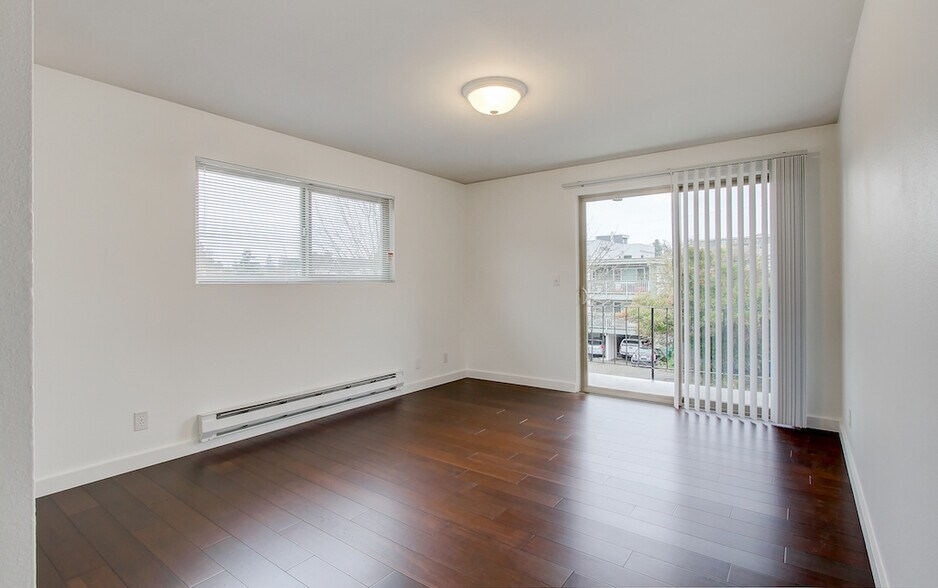 More Photos Of 2401 NW 63rd St, Seattle Apartments For Sale