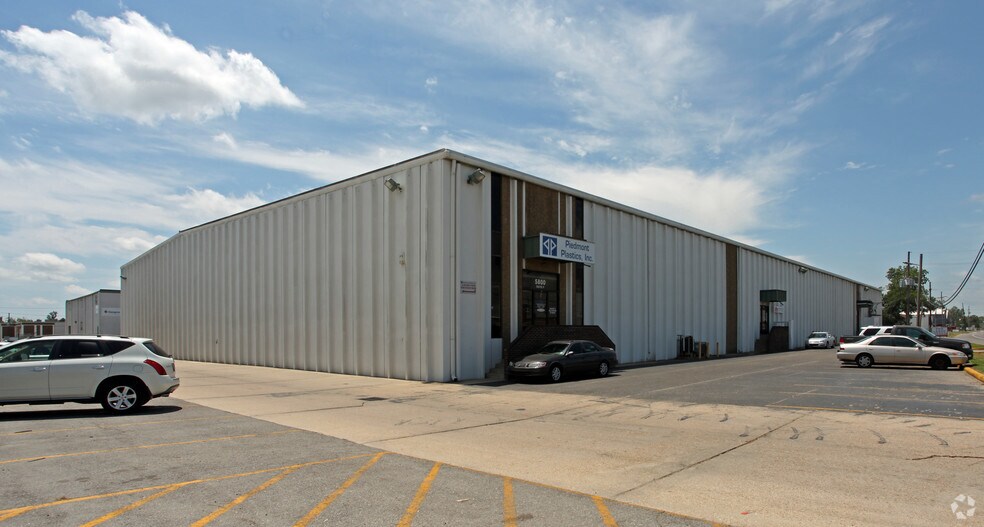 Primary Photo Of 5800 Jefferson Hwy, Jefferson Warehouse For Lease