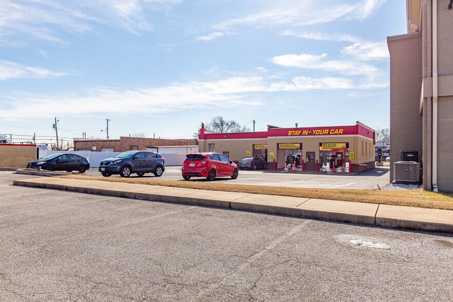 More Photos Of 15619 Manchester Rd, Ellisville Auto Repair For Sale