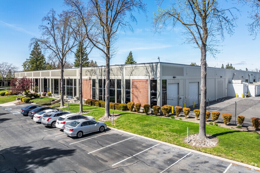 More Photos Of 3640 Northgate Blvd, Sacramento Office For Lease