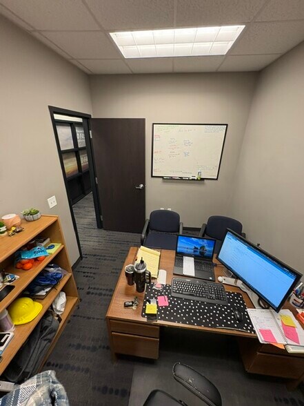 More Photos Of 936 W Pullman Rd, Moscow Storefront Retail Office For Lease