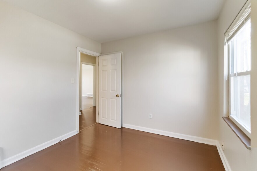 More Photos Of 17809 Harvard Ave, Cleveland Multifamily For Sale