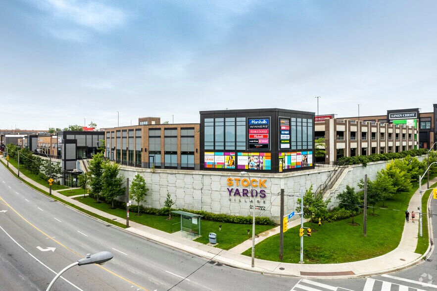 Primary Photo Of 120 Weston Rd, Toronto Storefront For Lease