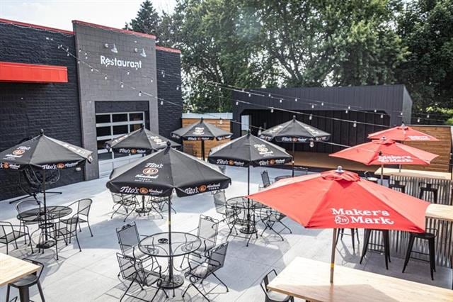 More Photos Of W6278 Greenville Dr, Greenville Restaurant For Sale
