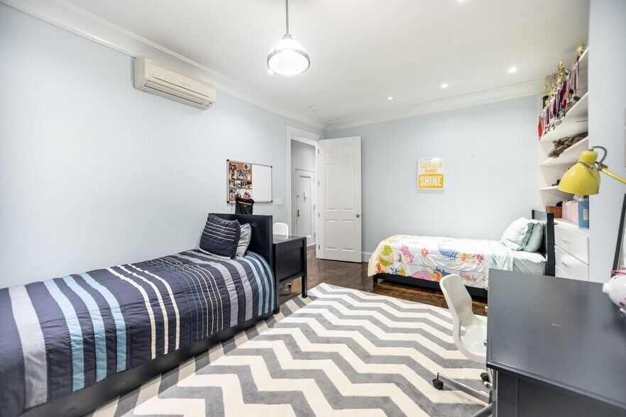 More Photos Of 248 E 32nd St, New York Apartments For Sale