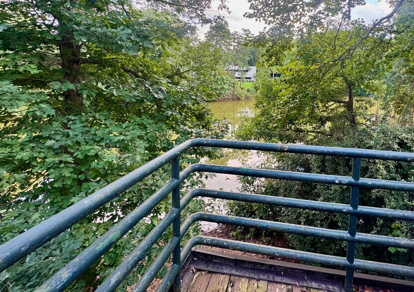 More Photos Of 1820 The Exchange SE, Atlanta Office For Sale