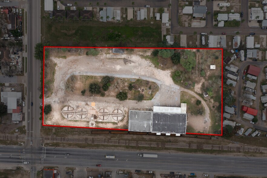 More Photos Of 101 N Val Verde Rd, Donna Warehouse For Sale