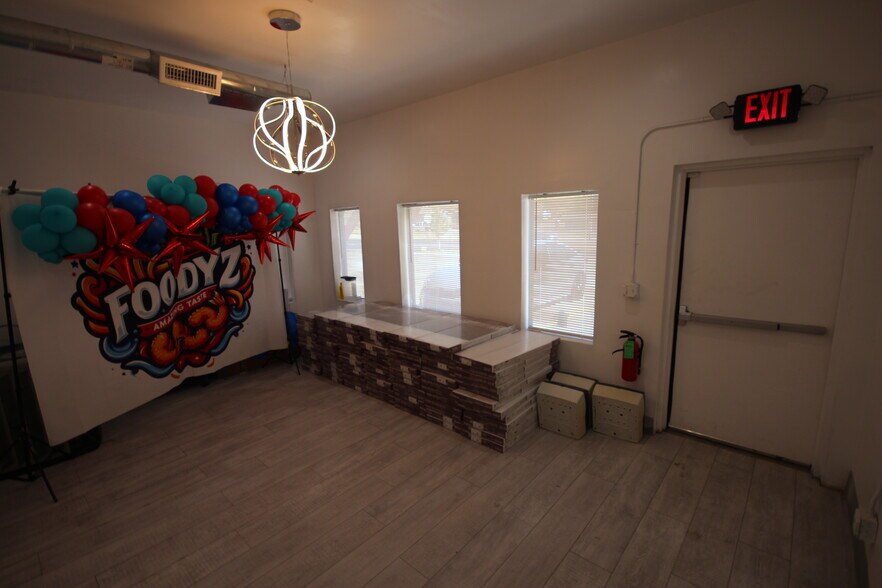 More Photos Of 5114 N Peoria Ave, Tulsa General Retail For Lease