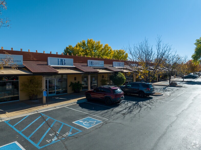 More Photos Of 10700 Corrales Rd NW, Albuquerque Storefront For Lease