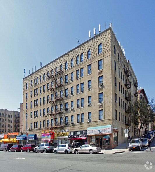 More Photos Of 400 E 199th St, Bronx Apartments For Lease