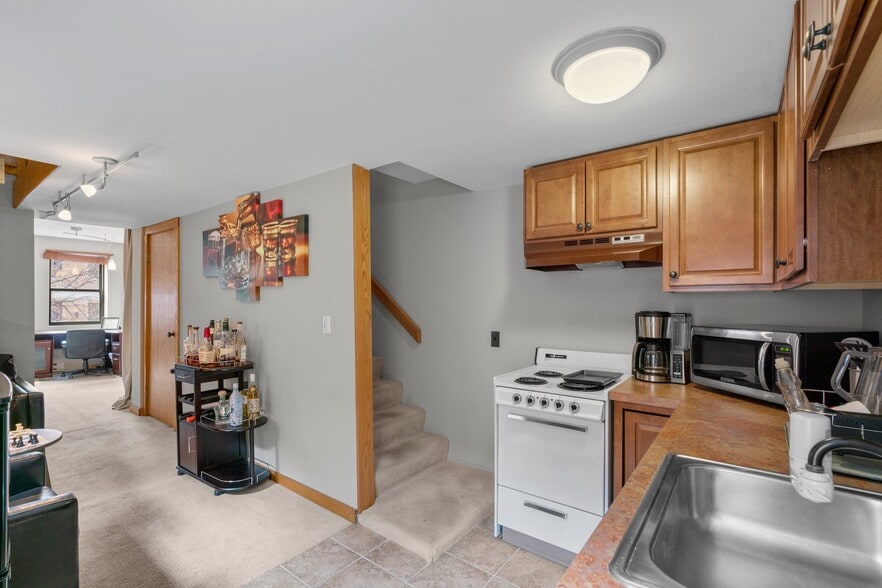 More Photos Of 1608 Eastern Ave, Baltimore Office Residential For Sale