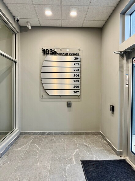 More Photos Of 1038 Garner Rd W, Hamilton General Retail For Lease