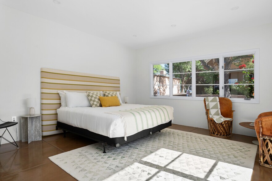 More Photos Of 310 Johnson St, Santa Fe Specialty For Sale