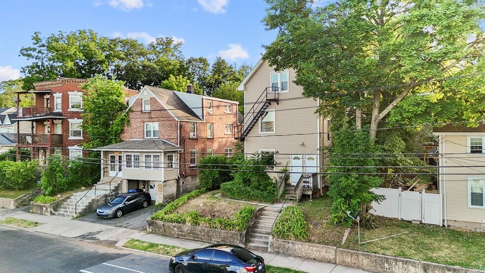 Primary Photo Of 445-451 Columbus Blvd, New Britain Apartments For Sale