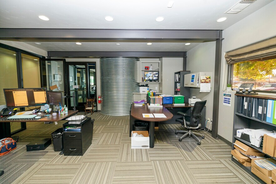 More Photos Of 213 C St, Turlock Industrial For Sale