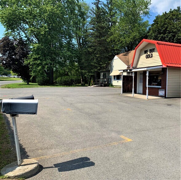 More Photos Of 369 Mansion St, West Coxsackie Freestanding For Sale