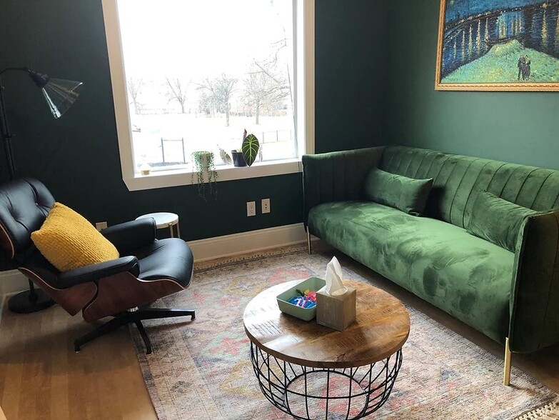 More Photos Of 1865 Old Hudson Rd, Saint Paul Office For Lease