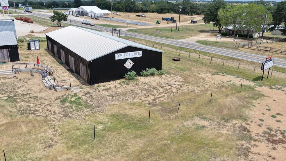 More Photos Of 1440 TX-237 Hwy, Round Top Flex For Sale