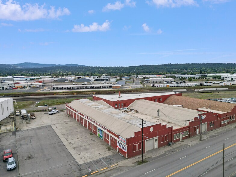 More Photos Of 3038 E Trent Ave, Spokane Warehouse For Lease