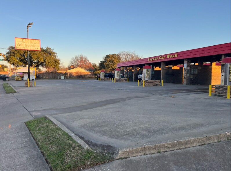 More Photos Of 2004 W Buckingham Rd, Garland Carwash For Sale