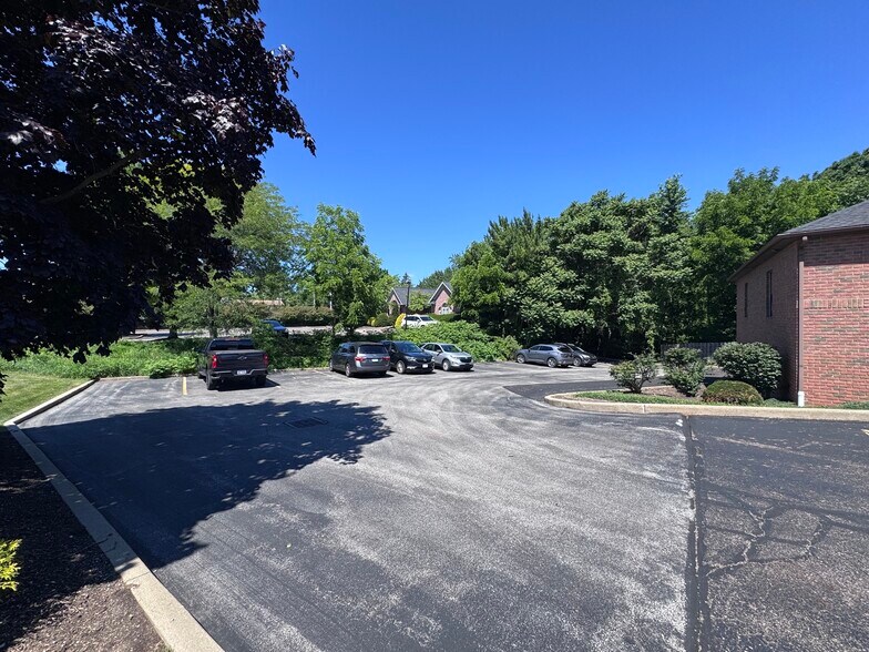 More Photos Of 757 Graham Rd, Cuyahoga Falls Medical For Lease