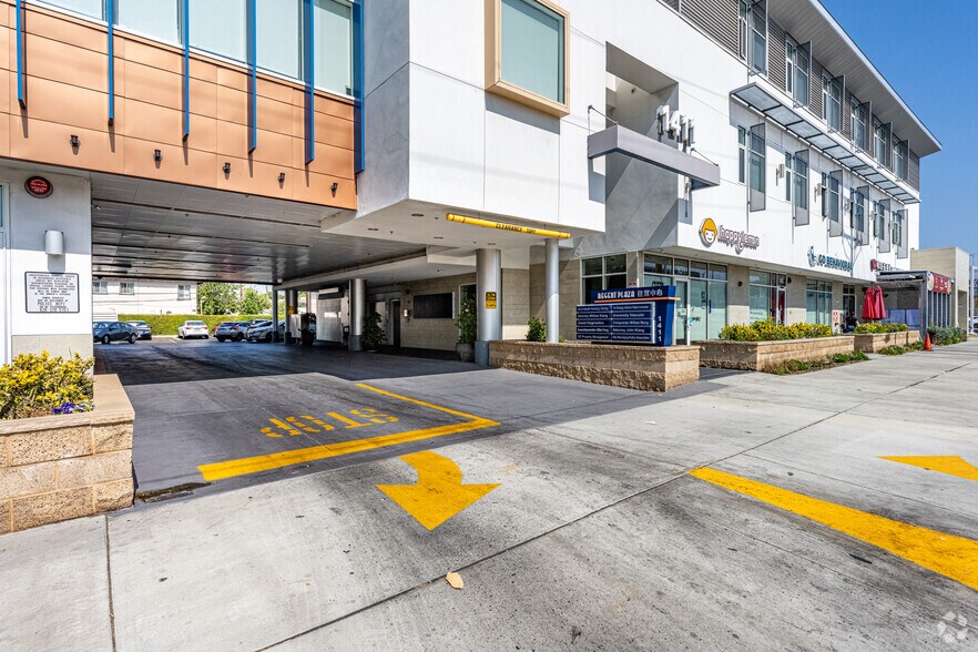 More Photos Of 1411 S Garfield Ave, Alhambra Office For Lease