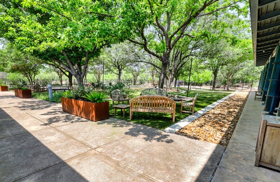 More Photos Of 1390 E Bitters Rd, San Antonio Office For Lease