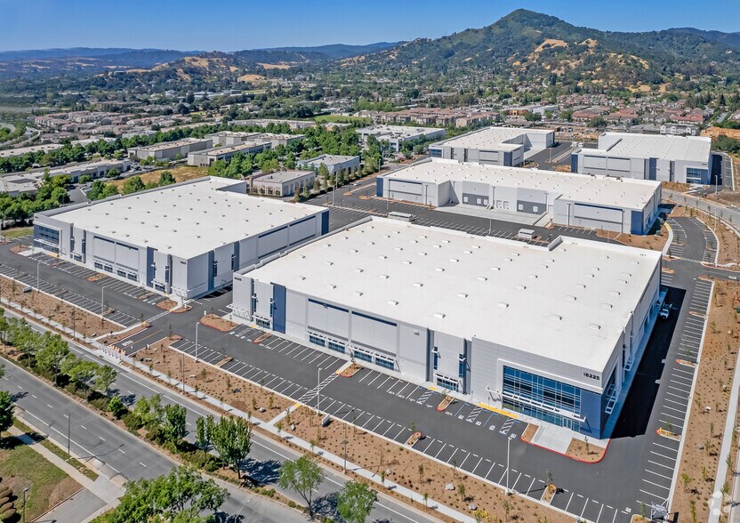 More Photos Of 18225 Butterfield Blvd, Morgan Hill Unknown For Lease