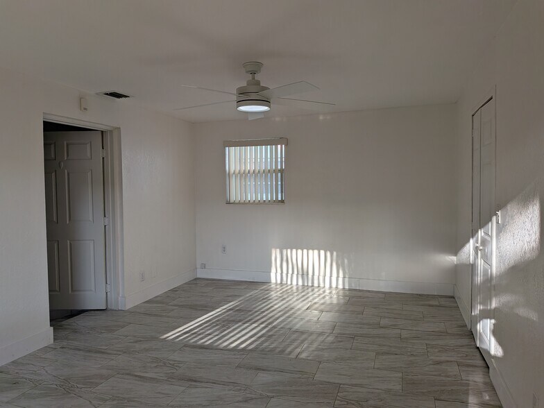 More Photos Of 2247 Polk St, Hollywood Land For Sale