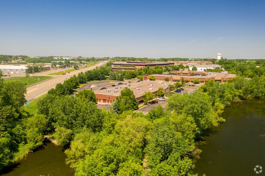 More Photos Of 2770 Blue Water Rd, Eagan Office For Sale