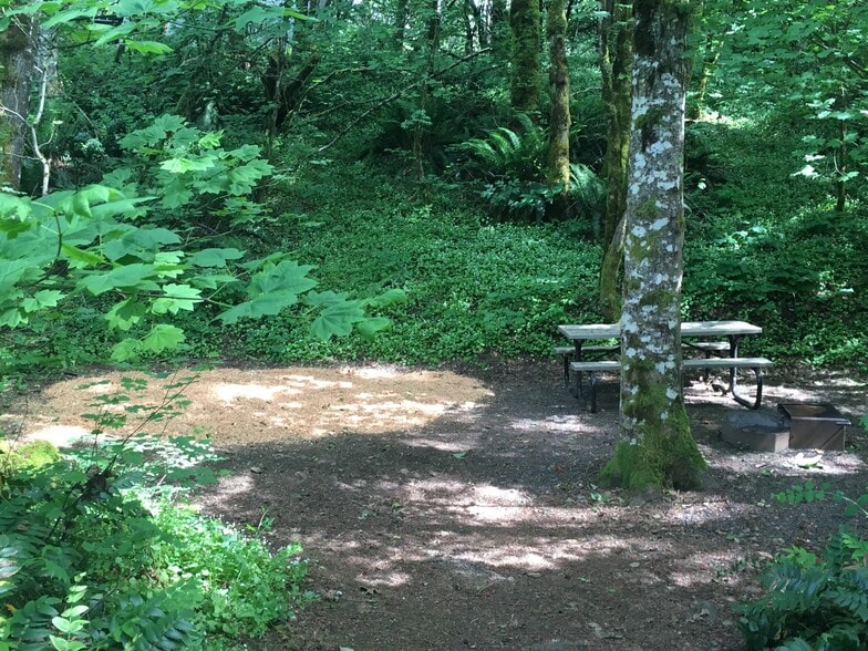 More Photos Of 112 Bylin Rd, Stevenson Trailer Camper Park For Sale