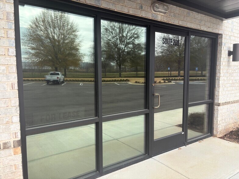 More Photos Of 4105 Commerce Street, Flowery Branch Light Manufacturing For Lease
