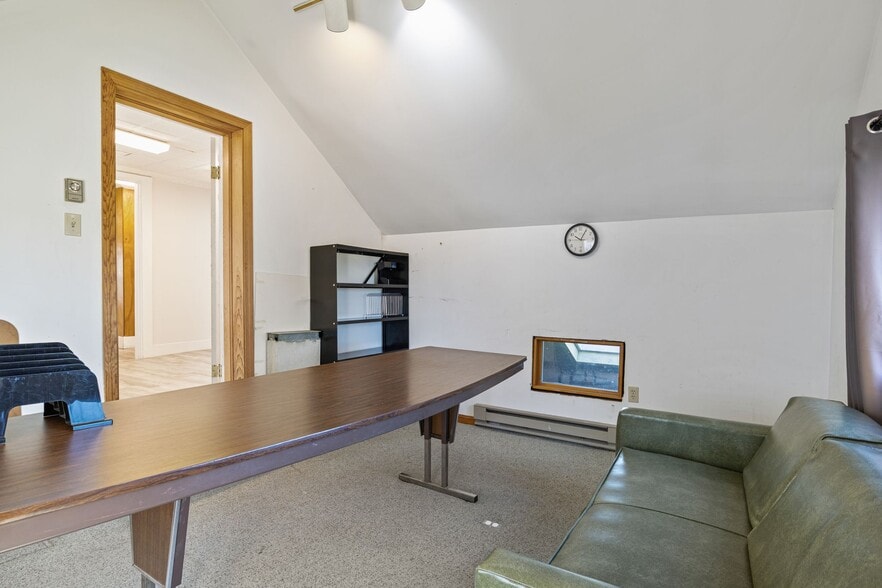 More Photos Of 10 Elm St, Gorham Office For Sale