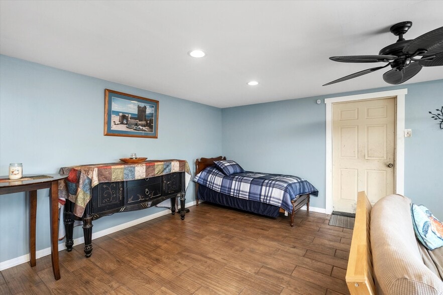 More Photos Of 1302 Monmouth Rd, Mount Holly Storefront Retail Office For Sale