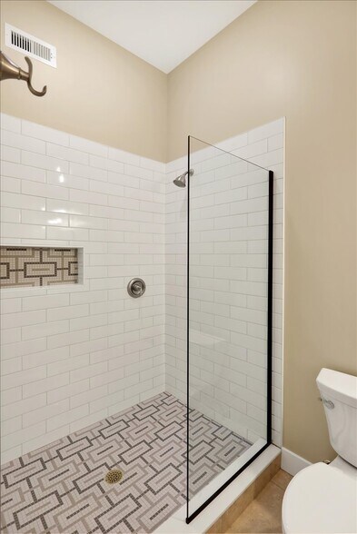 More Photos Of 241 S 5th St, Reading Apartments For Sale