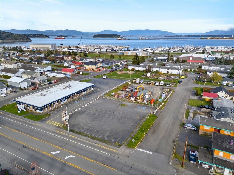 More Photos Of 2821 Commercial Ave, Anacortes Land For Sale