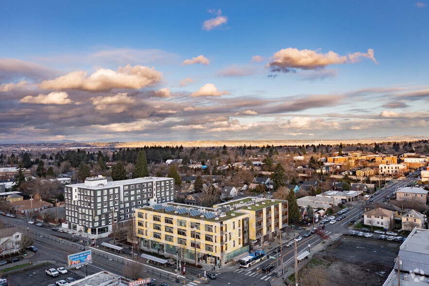 More Photos Of 1435 N Killingsworth St, Portland Apartments For Sale