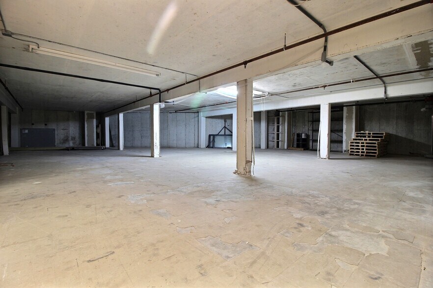 More Photos Of 267 Post Rd, Westerly General Retail For Lease