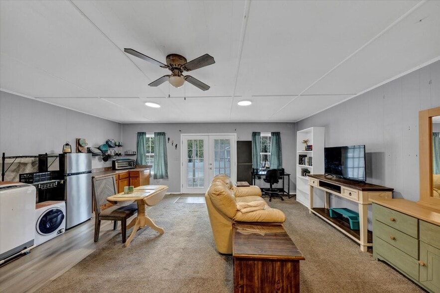 More Photos Of 6071 N Main St SE, Acworth Flex For Sale