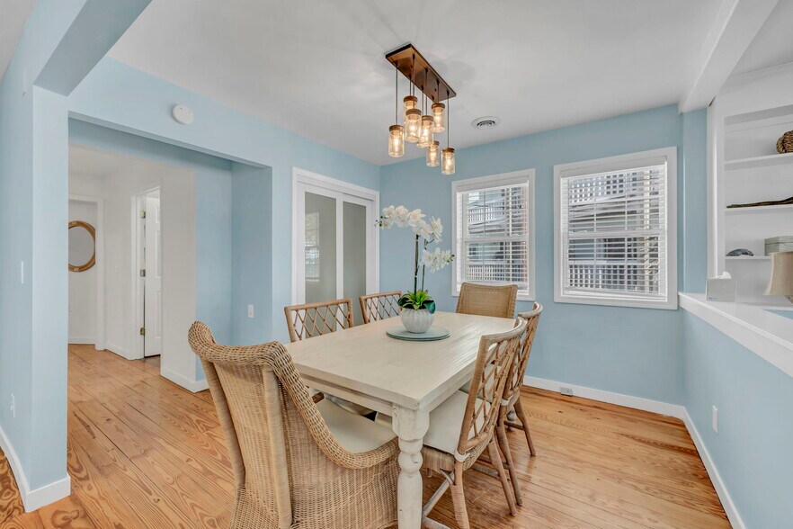 More Photos Of 1715 Carolina Beach Ave N, Carolina Beach Apartments For Sale