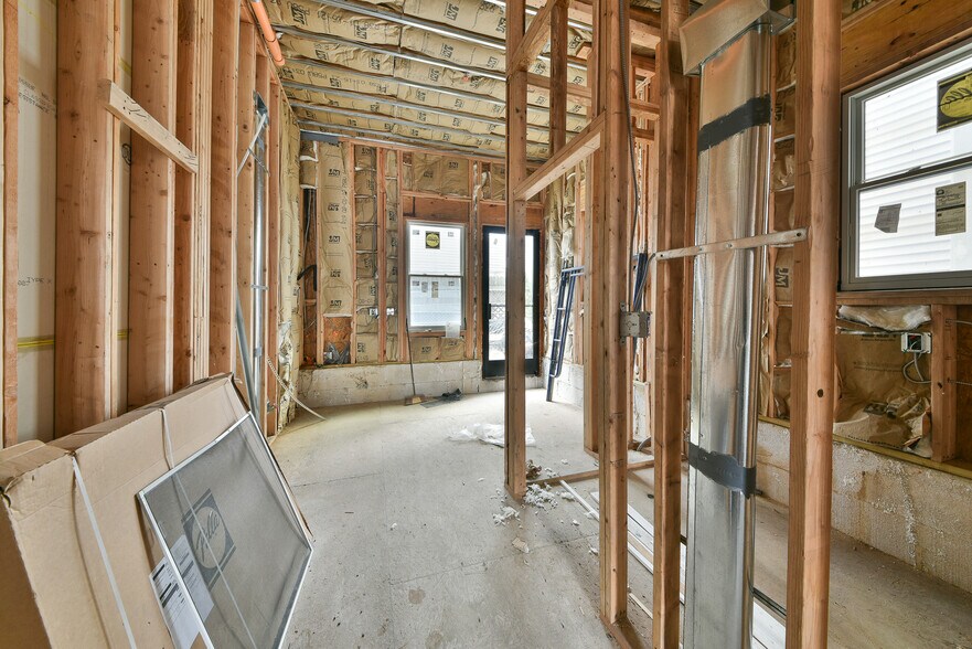 More Photos Of 1808 Frankford Ave, Philadelphia Storefront Retail Residential For Sale