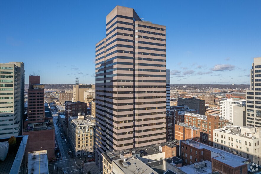 Primary Photo Of 600 Vine St, Cincinnati Office For Lease