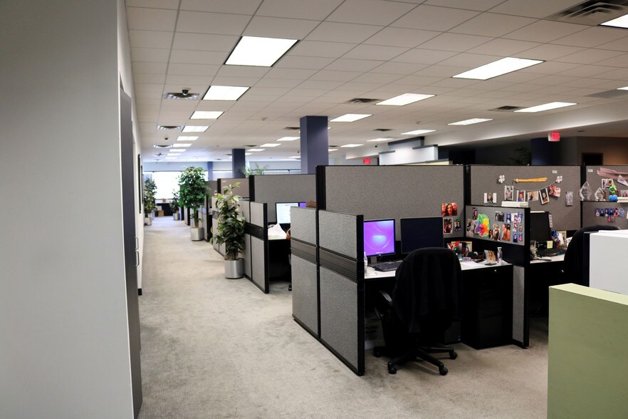 More Photos Of 1 Allied Dr, Trevose Office For Sale