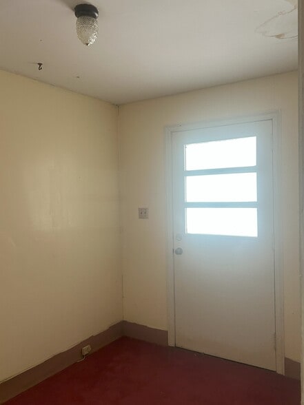 More Photos Of , Fairburn Unknown For Sale