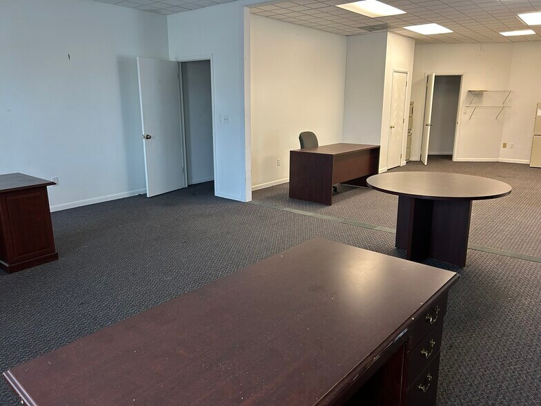 More Photos Of 553 Main St, Stroudsburg Loft Creative Space For Lease
