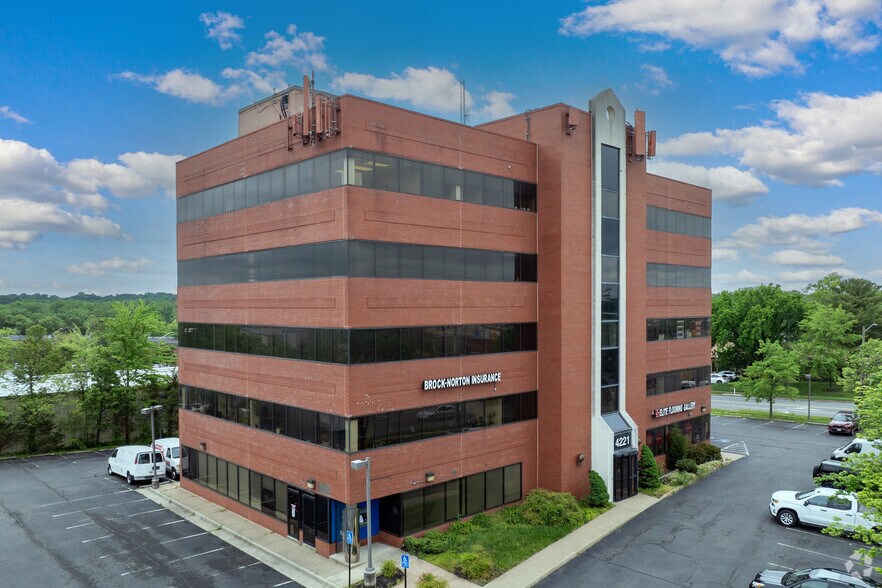 More Photos Of 4221 Walney Rd, Chantilly Office For Lease